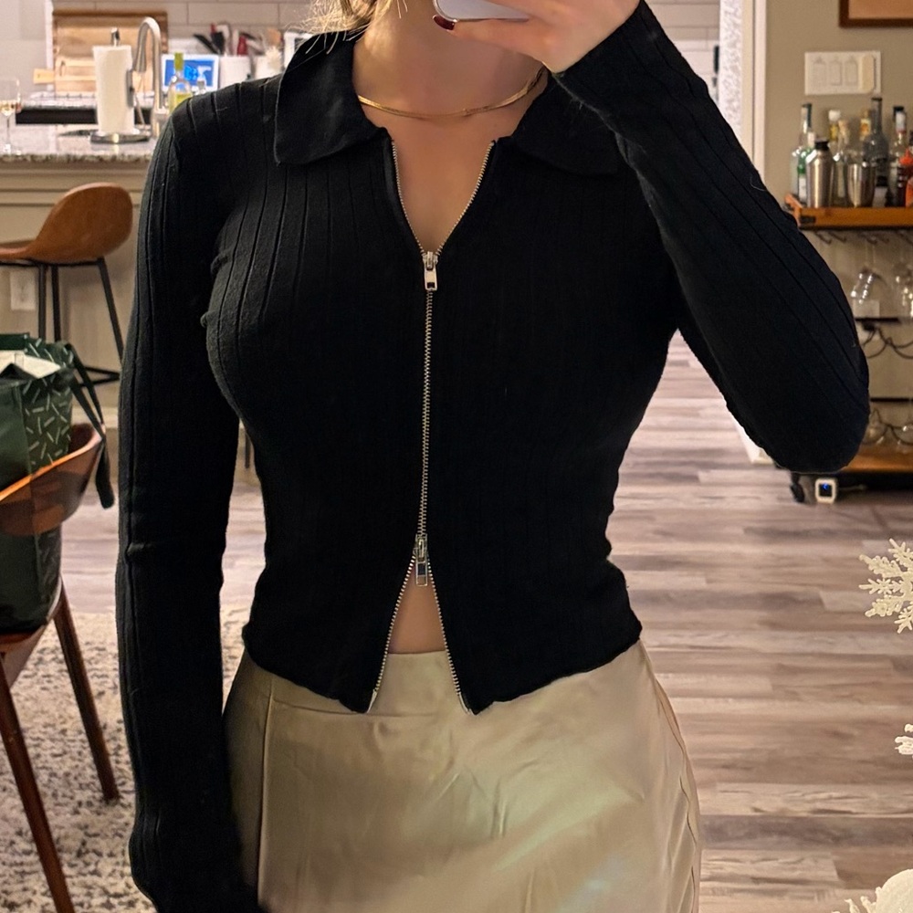 Abercrombie & Fitch Black Ribbed Sweater